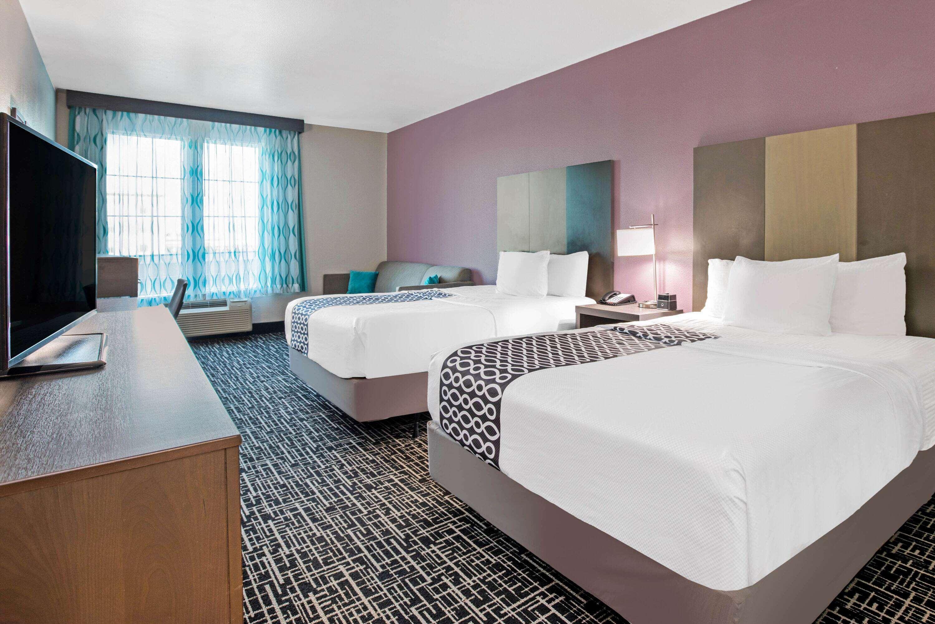 La Quinta By Wyndham Corpus Christi - Portland Hotel Exterior photo